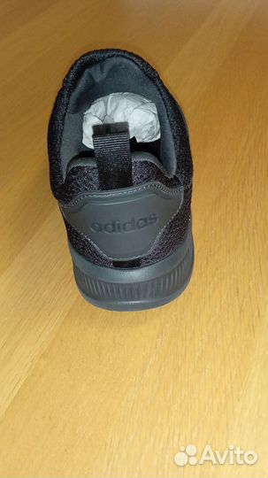Кроссовки adidas