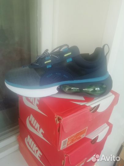Кроссовки Nike