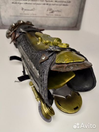 Наруч Assassin's Creed Syndicate