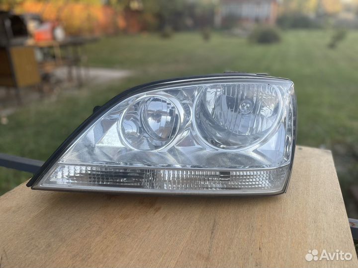 Фарa левая kia sorento 1 поколение