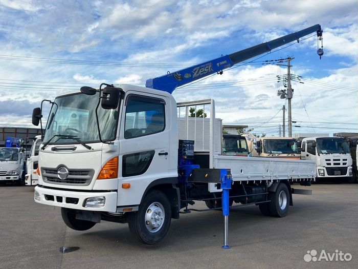 Эвакуатор Hino 500 (Ranger) с КМУ Tadano, 2010