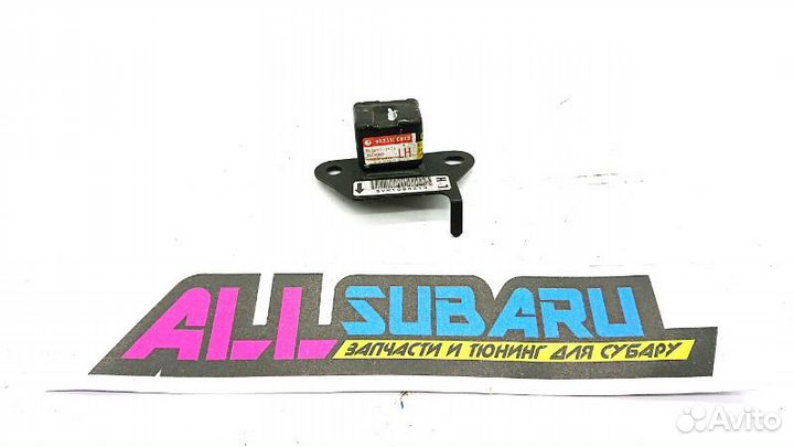 Датчик Air Bag левый Subaru Forester SF 1997