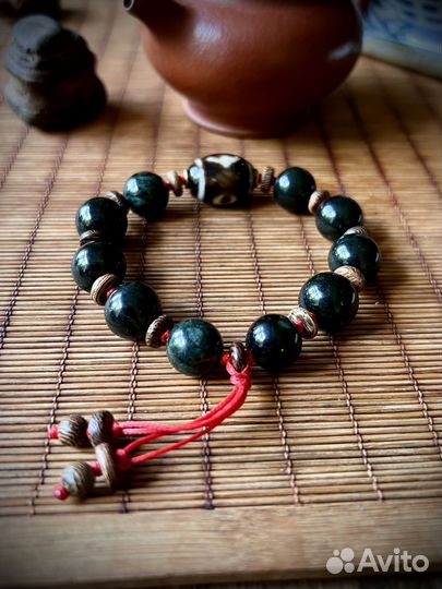 Нефритовый предмет #225