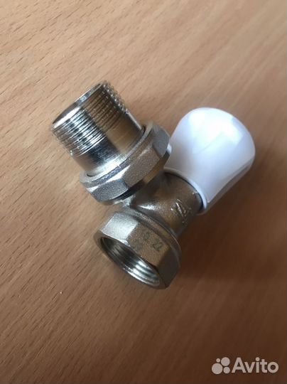 Клапан регулирующий ручной угловой 3/4