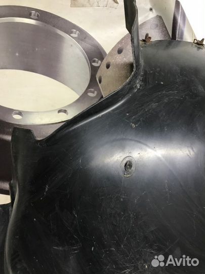 Подкрылок передний правый Mercedes Ml W164 2005