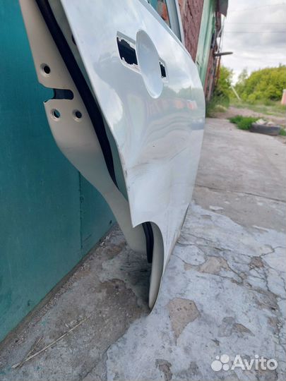 Дверь Nissan qashqai правая задняя