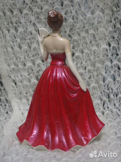 Статуэтка. Керамика