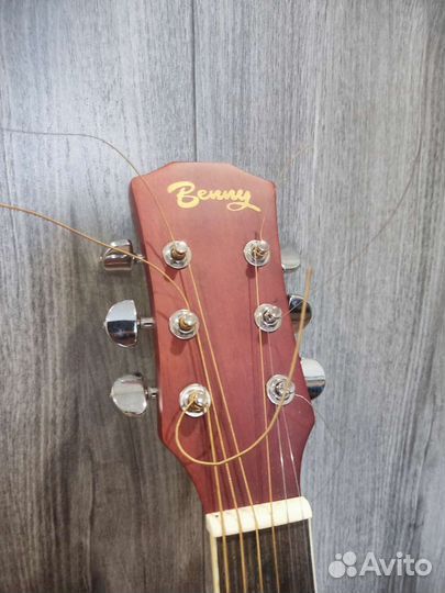 Акустическая гитара Benny