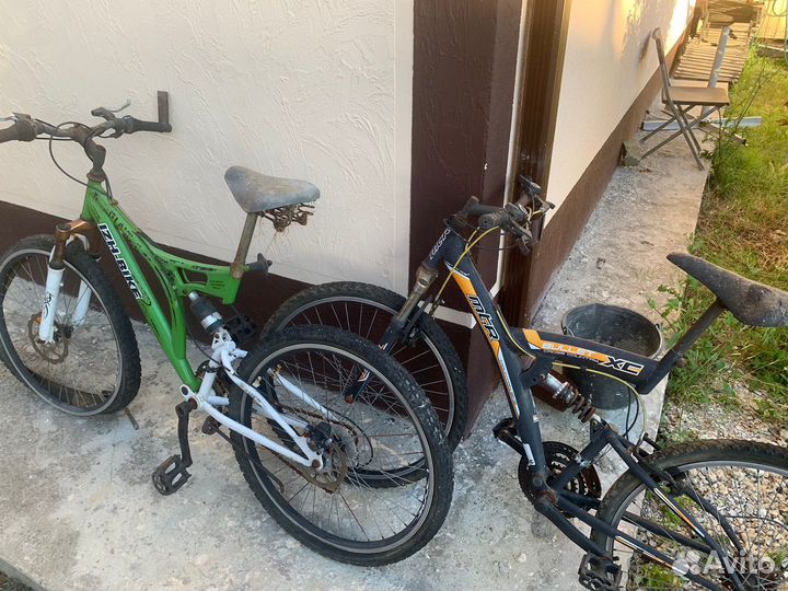 Два скоростных велосипеда