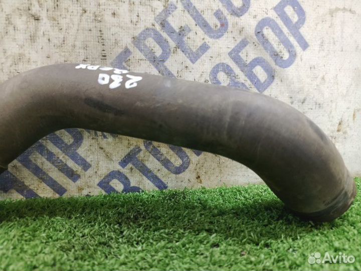 Патрубок системы охлаждения Volkswagen Polo седан