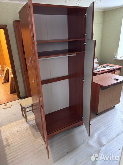 Шкаф