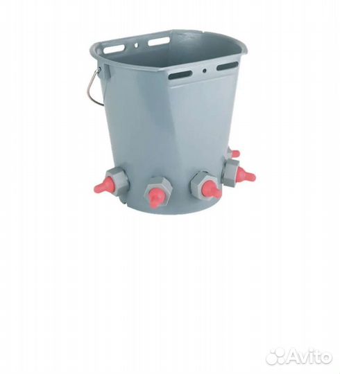 Ведро для кормления животных