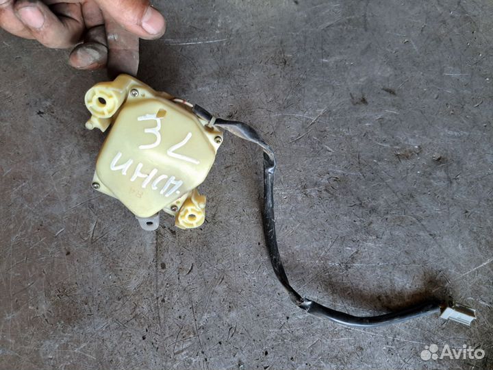 Актуатор замка двери задний Honda inspire