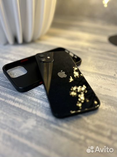 iPhone 12, 64 ГБ