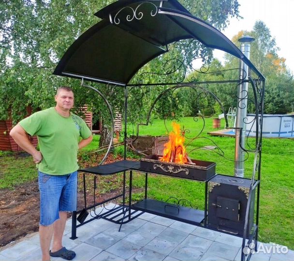 Мангал с крышей