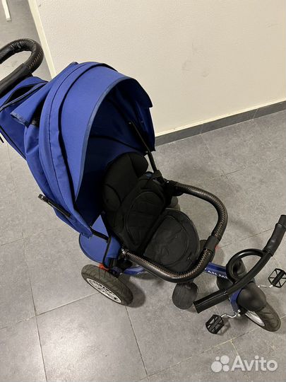 Трехколесный велосипед с ручкой