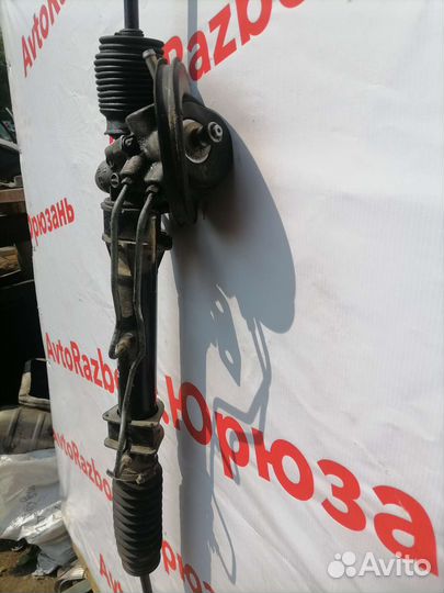 Рулевая рейка Nissan Bluebird U13