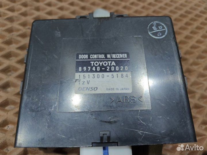 Блок управления дверьми Toyota Carina AT211 7AFE