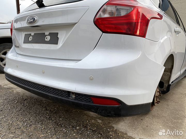 Фонарь задний правый Ford Focus 3