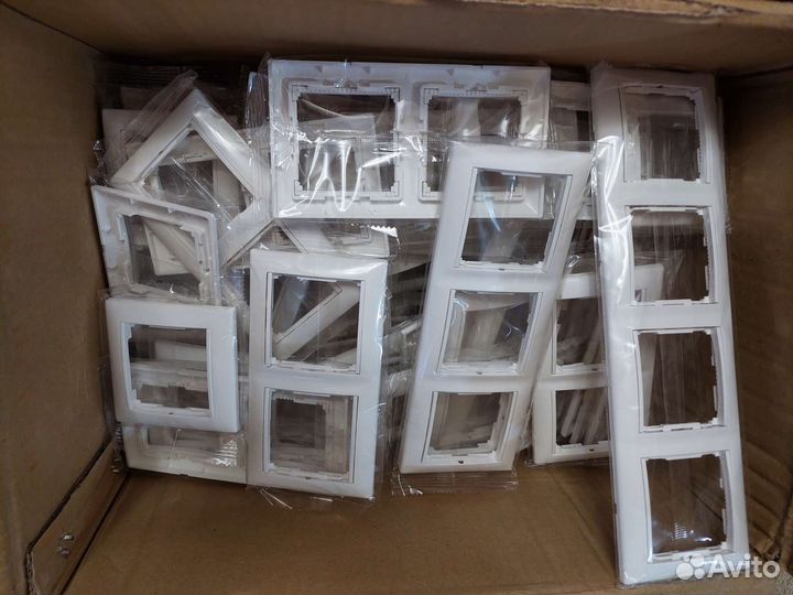 Розетки встраиваемые