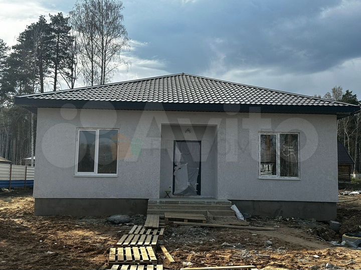 Коттедж 135 м² на участке 8 сот.