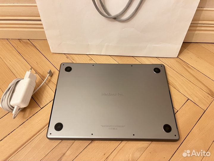 MacBook Pro 14 M1 Pro 32Gb 512Gb 94 цикла акб