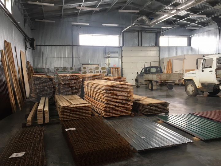 Здание свободного назначения 1200 кв. м