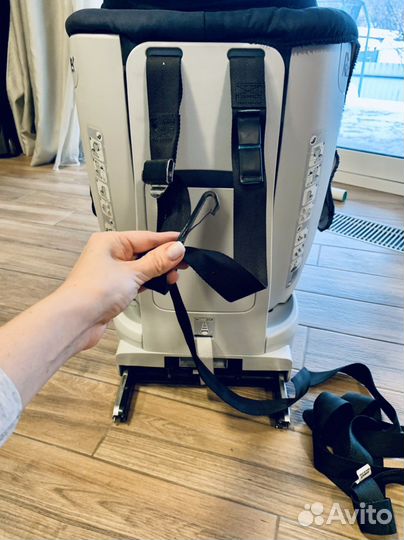 Автокресло britax romer trifix 9-18 Зебра