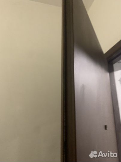 Дверь входная металлическая правая бу