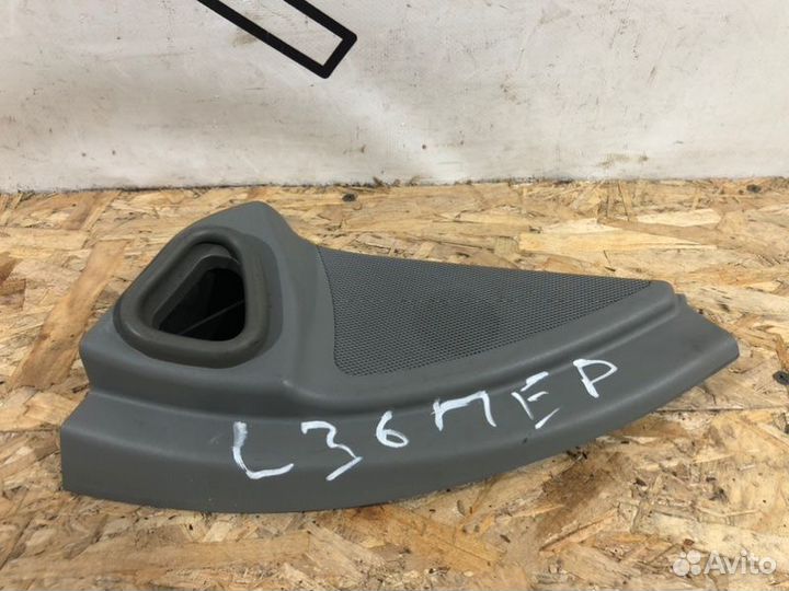 Крышка зеркала передняя левая Mercedes-Benz