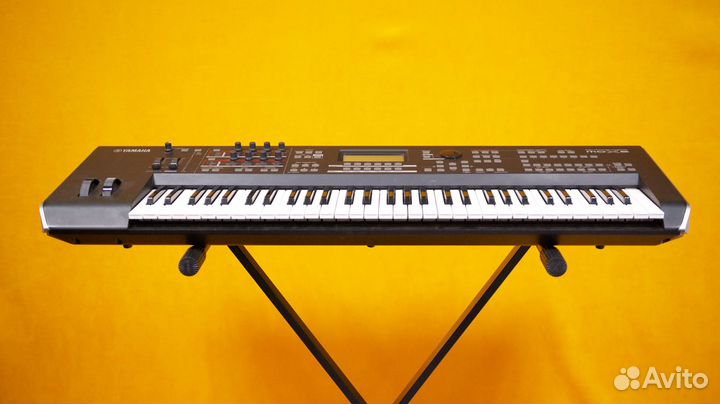 Синтезатор Yamaha mox 6