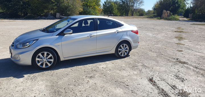 Hyundai Solaris 1.6 AT, 2012, 194 000 км