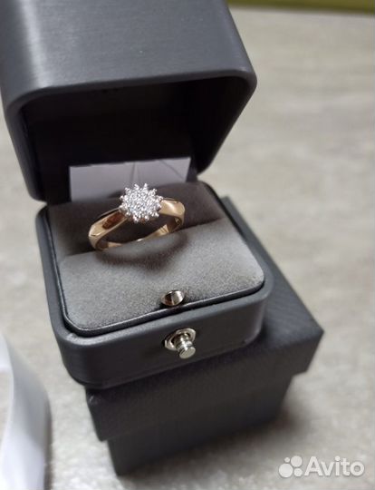 Золотое кольцо с бриллиантами 0,203 ct