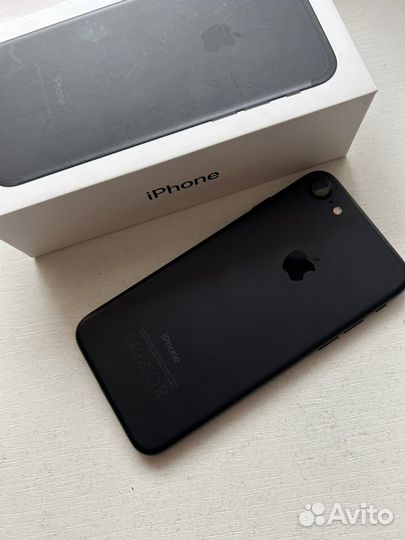 iPhone 7, 32 ГБ