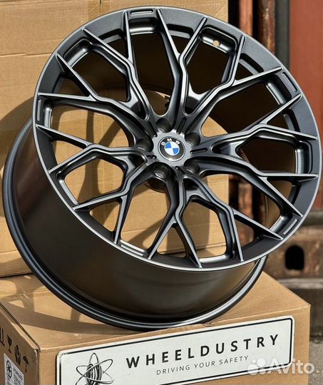 Кованые диски R22 BMW X5 G05 наличие