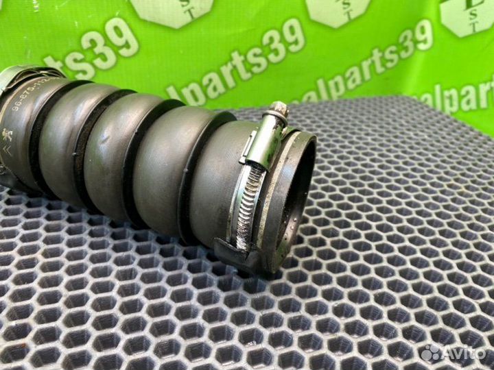 Патрубок интеркулера Citroen C4 Picasso UD 5FV