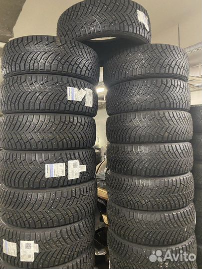 Michelin X-Ice North 4 215/55 R17 98T