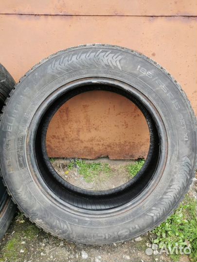 Nokian Tyres Hakkapeliitta 8 185/65 R15 92T