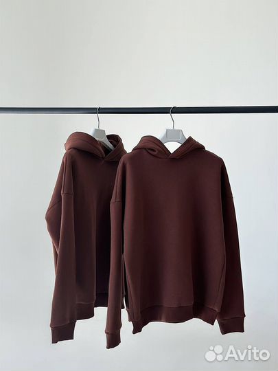 Пошив оптом худи, свитшот, лонг, топ, футболка