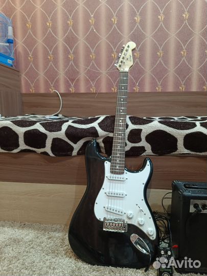 Электро гитара с комбиком