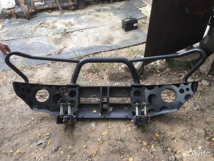 Накладка на бампер риф Mitsubishi