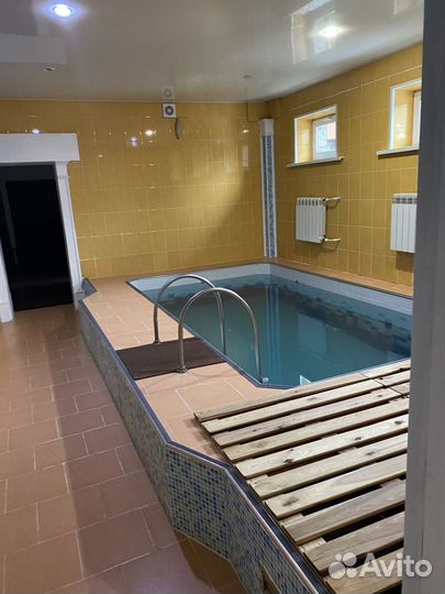 Баня сауна с беседкой,с теплым бассейном в центре