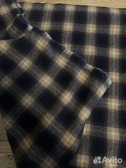 Отрезок ткани шерсть