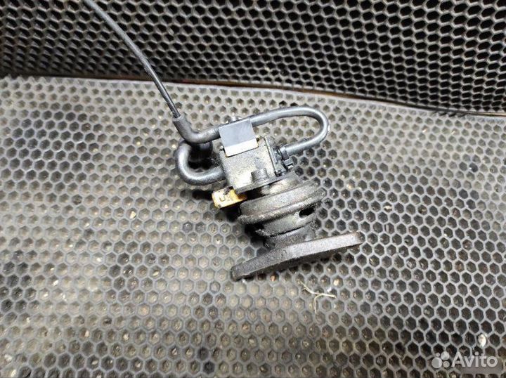 Клапан Opel Vectra B 1999-2002