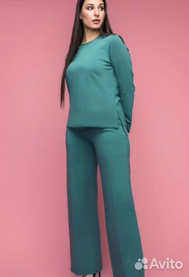 Спортивный костюм женский