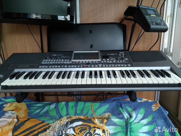 Синтезатор Korg pa900
