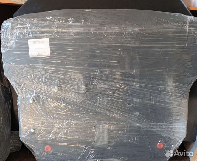 Стальная защита картера двигателя