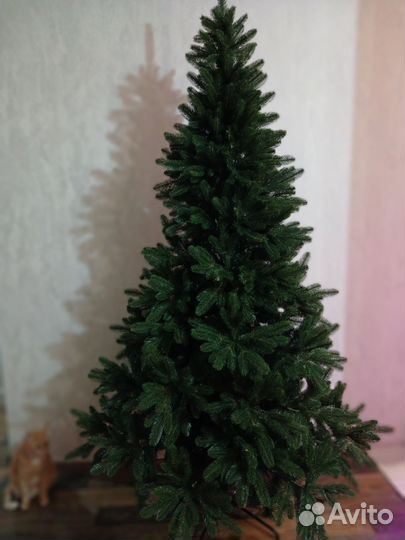 Ель искуственная литая 210 см