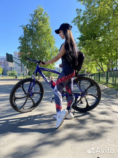Велосипед на литых дисках bmw