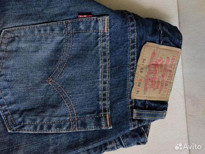 Levis 547